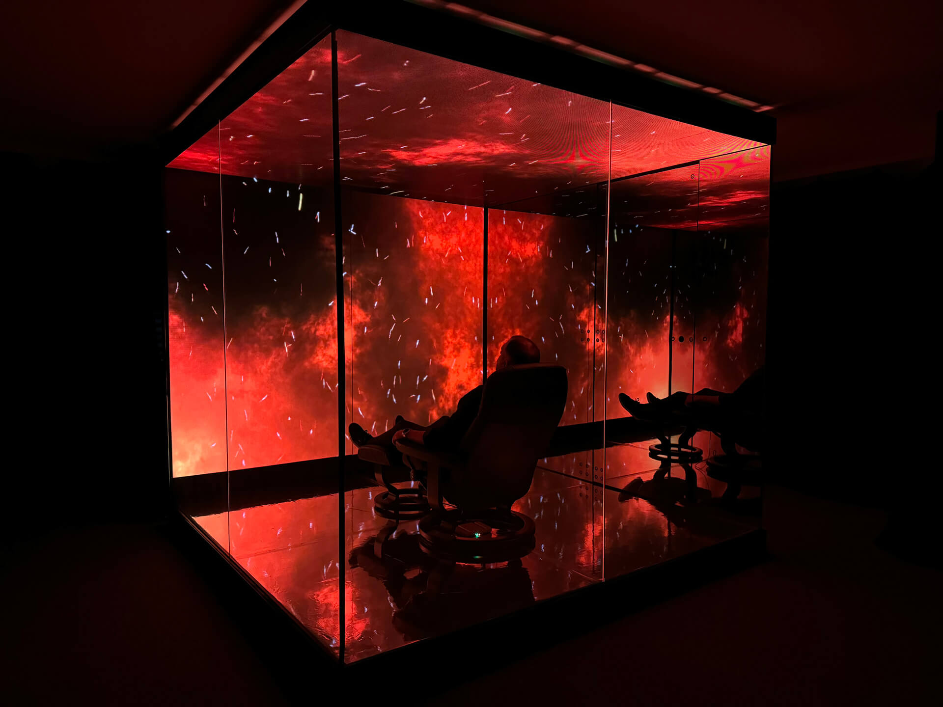 Immersiver IQube Erlebnisraum